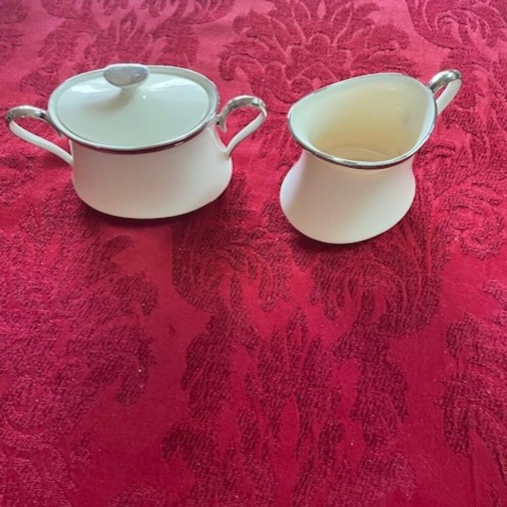 Lenox Solitaire Creamer and Sugar Bowl with lid, Ivory and Platinum
